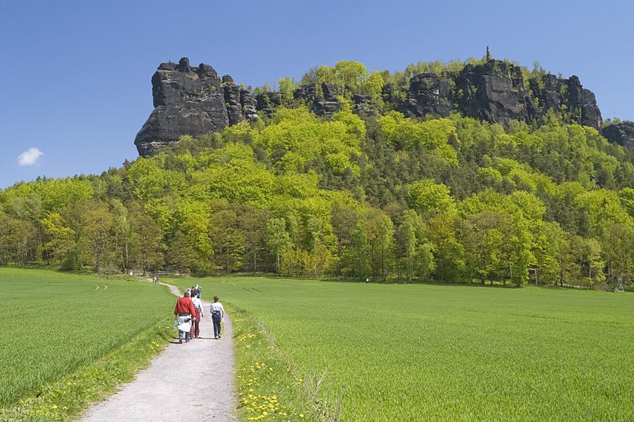 Panoramahotel Lilienstein Königstein Esterno foto