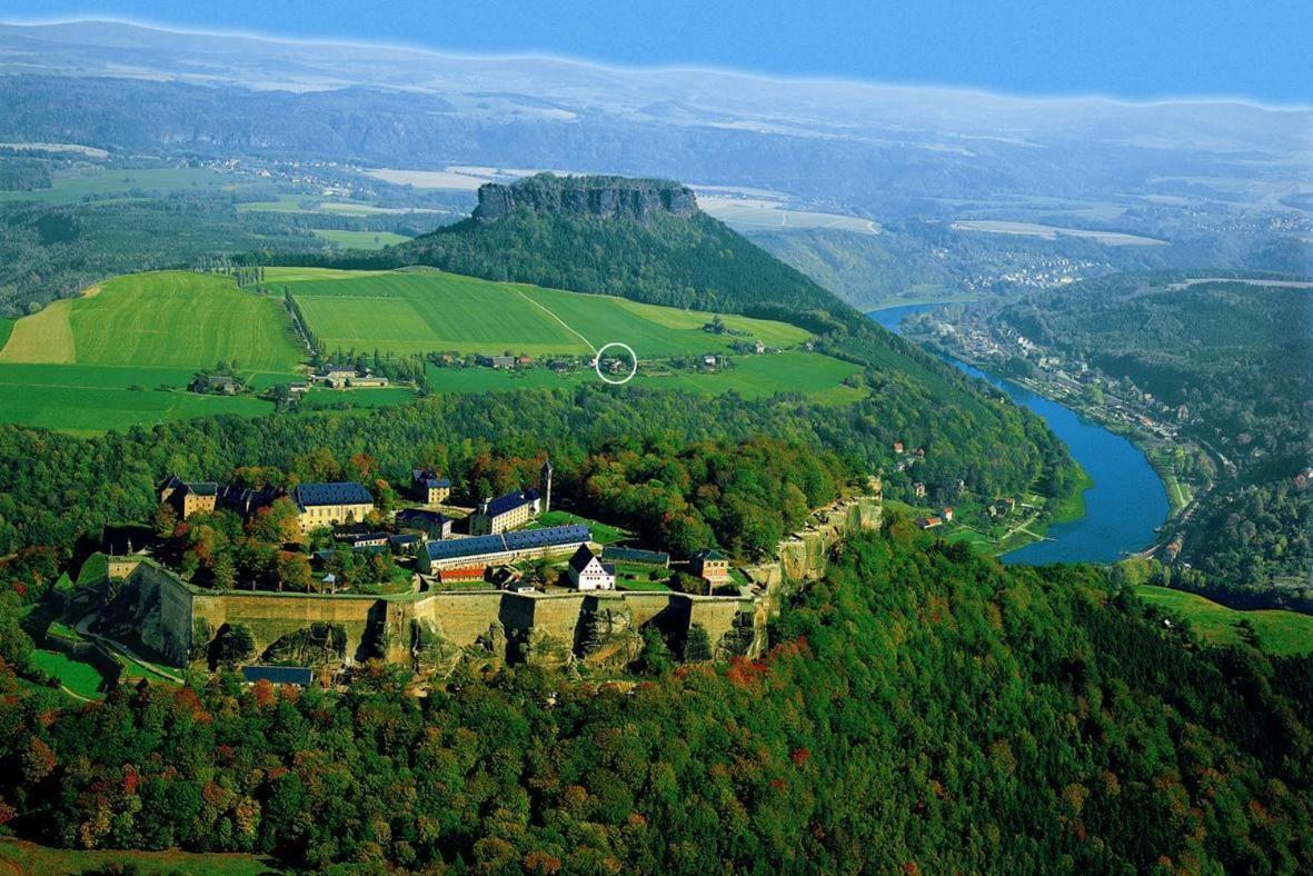 Panoramahotel Lilienstein Königstein Esterno foto